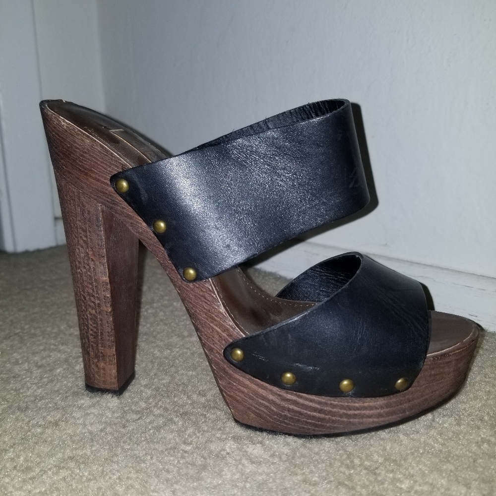 💸SOLD💸 Siren Leather & Wooden Block Platform